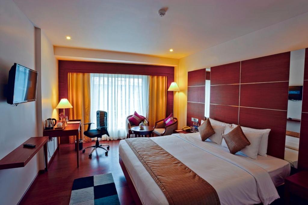 Hotel Olive Downtown Kochi Exterior foto