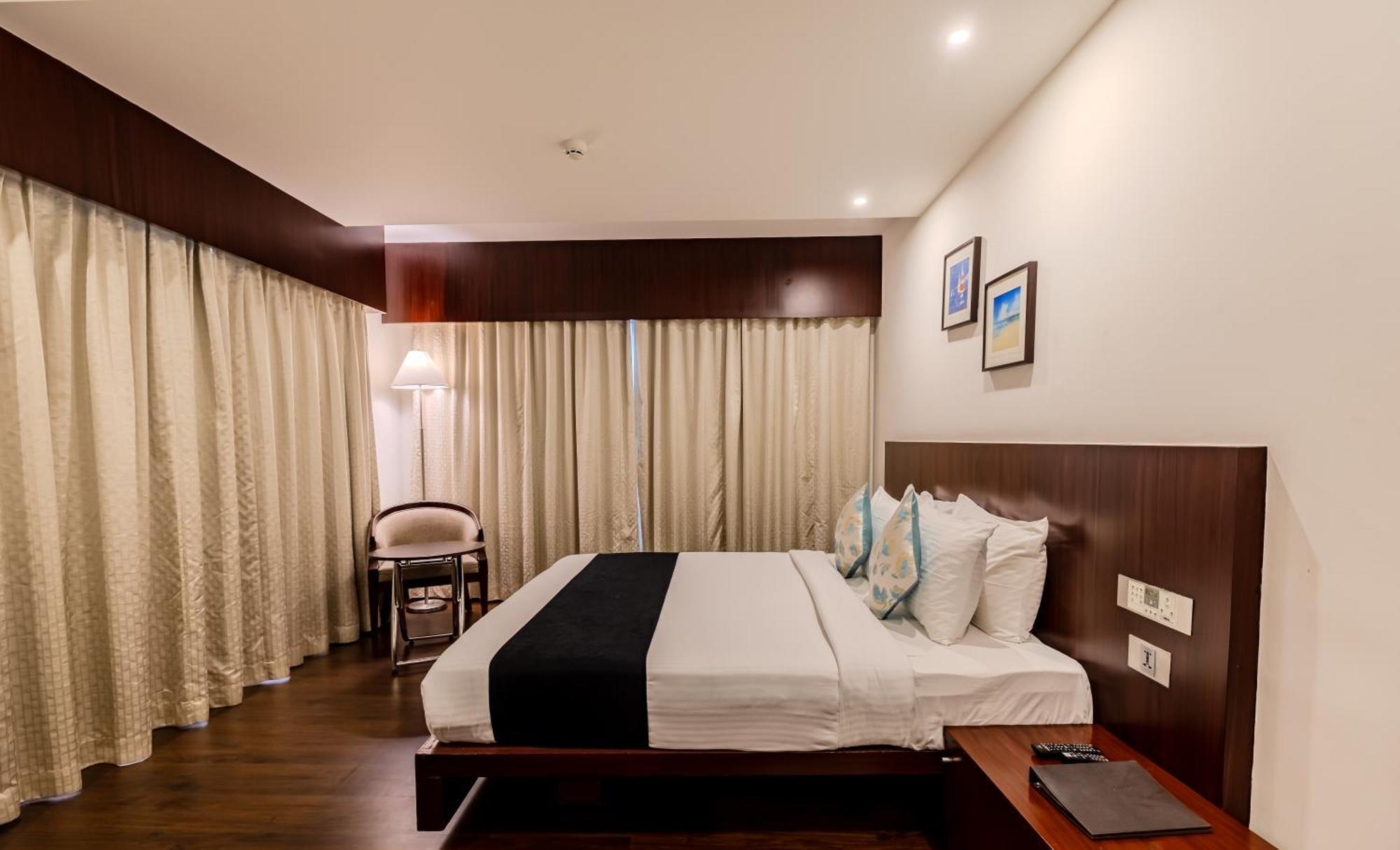 Hotel Olive Downtown Kochi Exterior foto