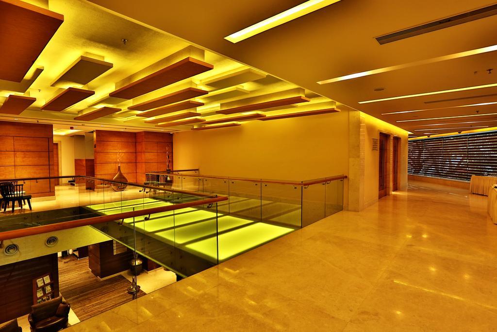 Hotel Olive Downtown Kochi Exterior foto